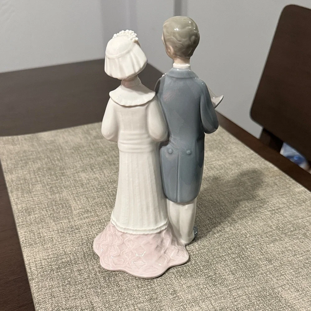 Lladro Porcelain Bride Groom Wedding Cake Topper Handmade in Spain 7.5